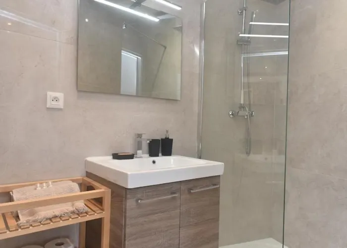 T2 In The Historic Center Of